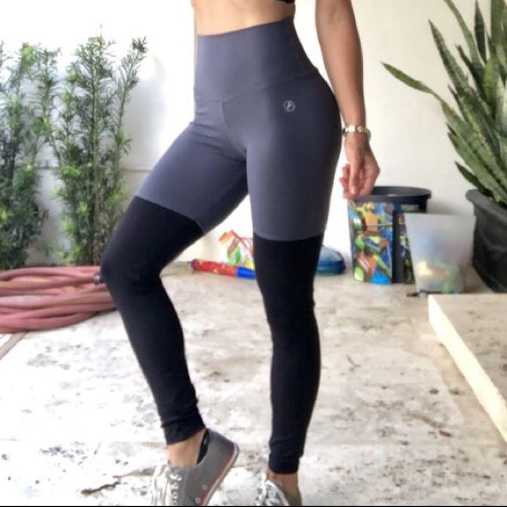 ABS2B HIGH BUNNY BOOTY SOCK LEGGINGS